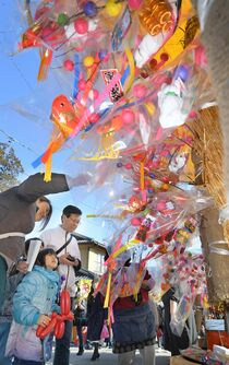 徳正寺で「まゆ玉市」 足利