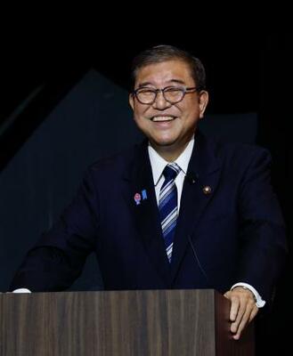 　新興企業の支援イベントに出席した石破首相＝１７日午後、大阪市此花区の夢洲