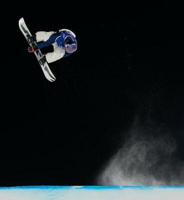 　男子ビッグエア決勝　ジャンプする木村葵来＝リビーニョ（共同）