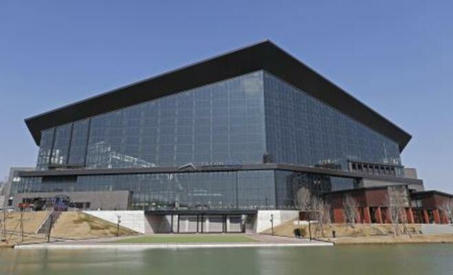 「星の王子さま」を題材にした没入型のエンタメイベントが開かれる「エスコンフィールド北海道」=北海道北広島市