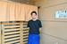 店先に立つ深野さん