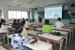 ■作新学院大