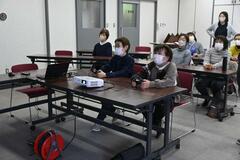 「ぷよぷよ」で高齢者交流　