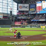 「お疲れさま」「初勝利に期待」　今井（鹿沼出身）がメジャー初登板　栃木県民からねぎらいの声、母校・小針監督も激励