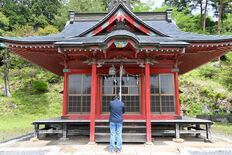 全国にわずか2つ、佐野にしか存在しない激レア「三騎神社」の謎を追った　…