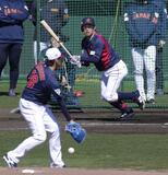 実戦形式で小園が快音