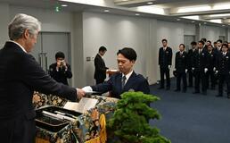 関東管区機動隊員 ３０人に指定書交付