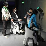 座ったまま体重だけで移動　ＭＲＭで「ＵＮＩ－ＯＮＥ」利用開始【動画】