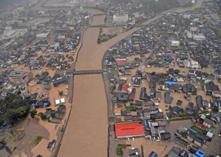 2024年9月21日、大雨で河原田川などが氾濫し、冠水した石川県輪島市の市街地