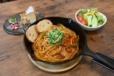 【グルメ探訪】懐かしい素朴な味再現　くまさんのナポリタン　喫茶．９０３…