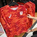 パリ五輪開幕まで１カ月　栃木県内でも商戦、応援準備進む　Ｔシャツ、テレ…