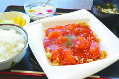 レストラン隆（たか）エビのチリソース煮定食