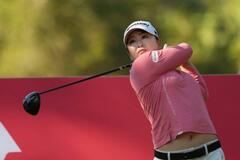 西郷真央が５打差の７位発進