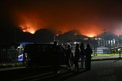 複数山林火災発生 千人超に避難指示