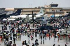 米軍岩国基地で日米親善デー