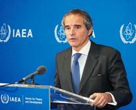 イラン核「外交解決を」