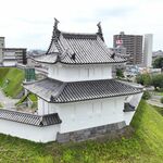宇都宮城址公園のシンボル「清明台」きれいになってお目見え　修繕工事が終了　白く輝く櫓、再び