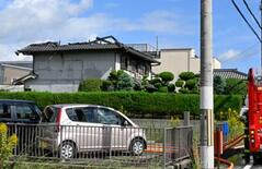 奈良で木造住宅全焼、３人死亡