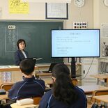 馬頭高モチーフ「ナカスイ！」作者・村崎なぎこさんが烏山中で特別授業　「…