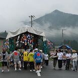山車にぎやか、県道練り歩く　佐野・八坂神社で「祇園祭」