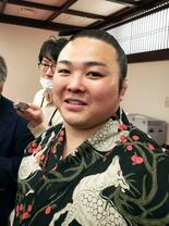 復帰の炎鵬に「おかえり」