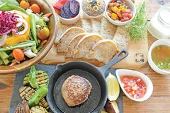 熟成ハンバーグセット