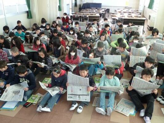 記者の仕事学ぶ／宇都宮市簗瀬小