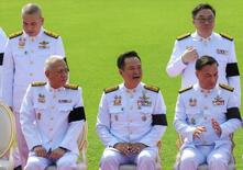 タイ、保守連立政権発足