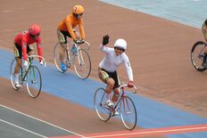 レジェンド神山、引退レース１着で花道飾る　宇都宮競輪場で神山雄一郎カッ…