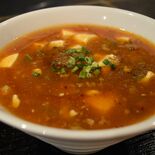 【ミヤコレ】最後まで熱々、ピリ辛味で万人受け　全とろ四川風麻婆麺（鉢と…