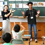 宇都宮・清原北小に21歳の留学生　約１カ月、児童と交流　「来年もまた来…