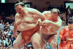 大山親方、感謝の引退相撲