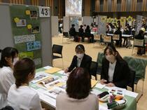「宇都宮で保育士に」３年ぶり　学生向け就職フェア