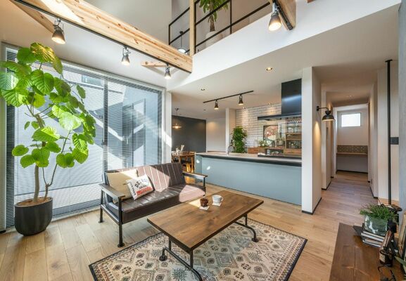 むぎくらが取り扱うニコアンドプロデュースの住宅のモデルハウス＝壬生町