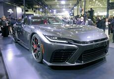 新型スポーツカー集結