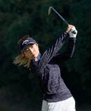 木村彩子、神谷そらが首位