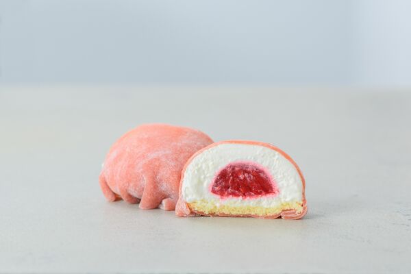 「えにかいたもち」のベリー大福