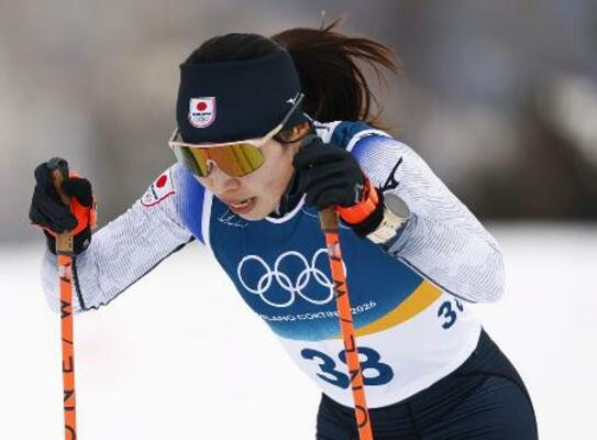 　７日の女子距離複合の前半クラシカルで力走する土屋正恵＝テーゼロ（共同）