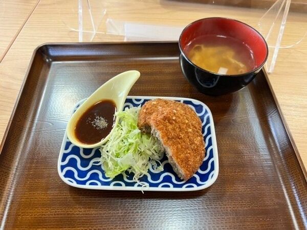 香ばしい!ごぼうメンチとカミナリ汁