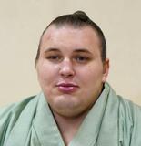 安青錦は左足小指骨折か