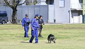 警察犬目指し訓練成果披露