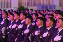 日比で運営の商船大学で卒業式