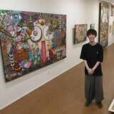 食堂メニューから10ｍ超の大作まで　真岡で飯山さんの作品展、14日まで