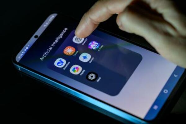 　チャットＧＰＴなど生成ＡＩのスマートフォンアプリ（ゲッティ＝共同）