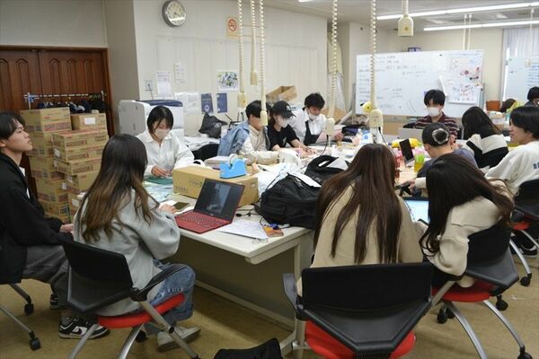 本番を控え準備に追われる白鴎祭実行委員会