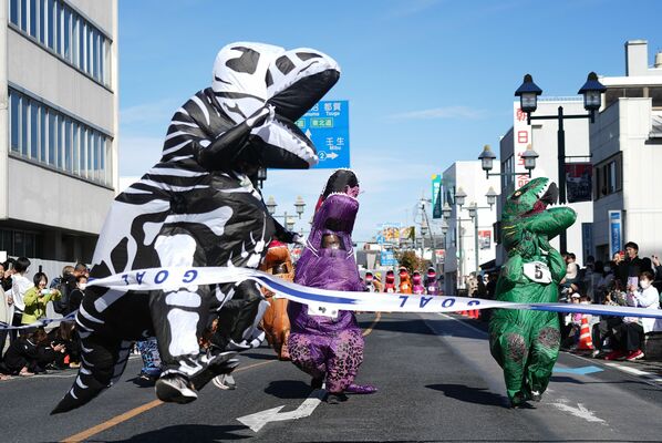 ティラノサウルスレース