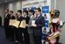 最優秀賞に輝いた宇都宮アート＆スポーツ専門学校の学生ら＝２８日午後、県警本部