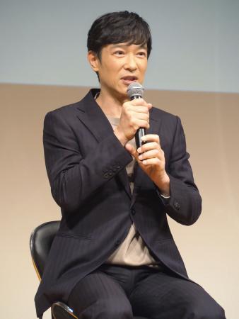 　１７年ぶりの舞台出演に向け思いを語る堺雅人＝２７日、東京都千代田区