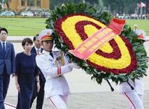 首相、外遊先で重ねる戦没者追悼