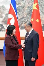 中朝外相、戦略協力加速を確認